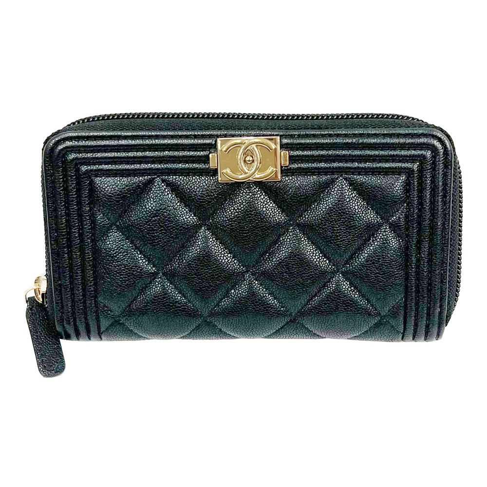 CHANEL Boy Chanel Small Zip Wallet Caviar Skin Black